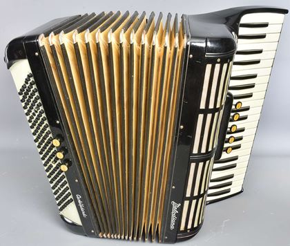 various-Melodiana vintage accordion,case AS